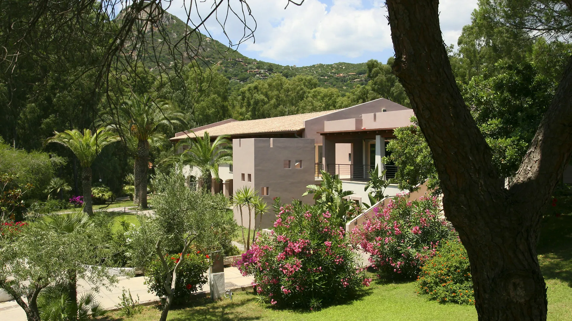 **** Hotel Th Costa Rei - Free Beach Resort Italië